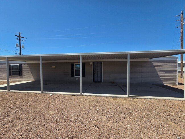 Photo - Cute, Clean & Affordable 3 Bed / 2 Bath Home in Central Bullhead City!