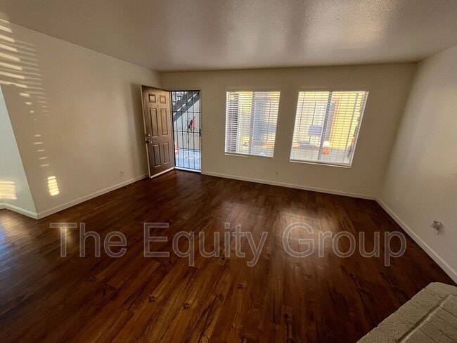 Photo - 4042 W Meadow Ave