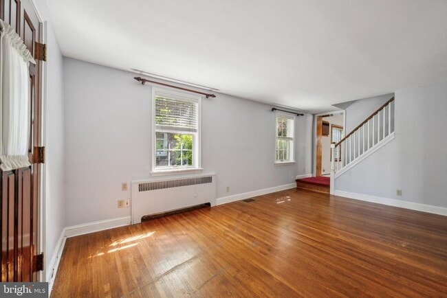 Photo - 400 Walnut Ave