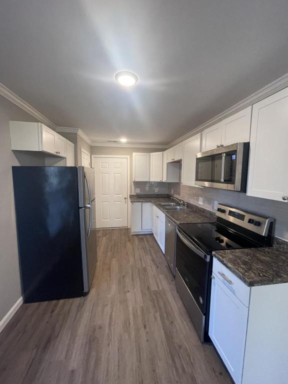 Photo - 255 Denton Ave