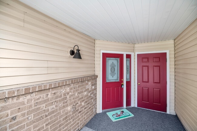 Photo - Beautiful Pet Friendly 3 bed/2.5 bath Townhome in Layton! Available on August 19th!