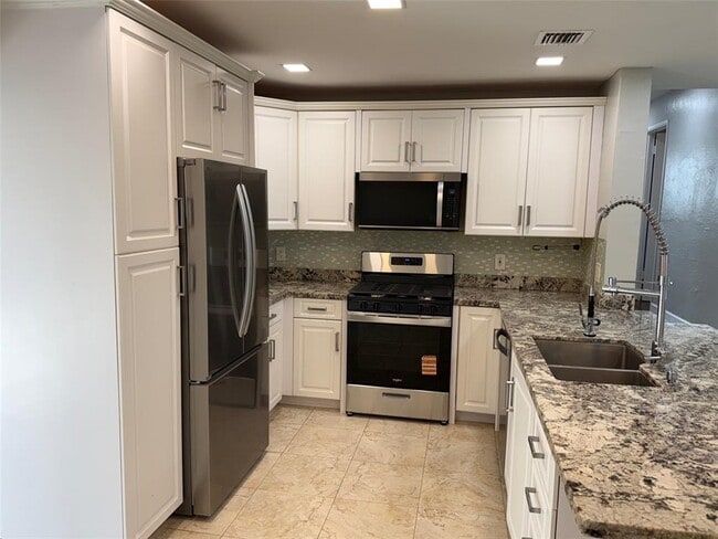 Photo - 1498 SW 47th Ter