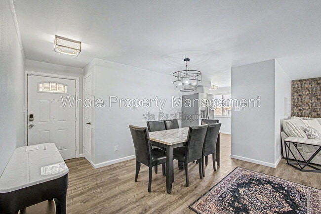 Photo - 3404 S Clinton Ct