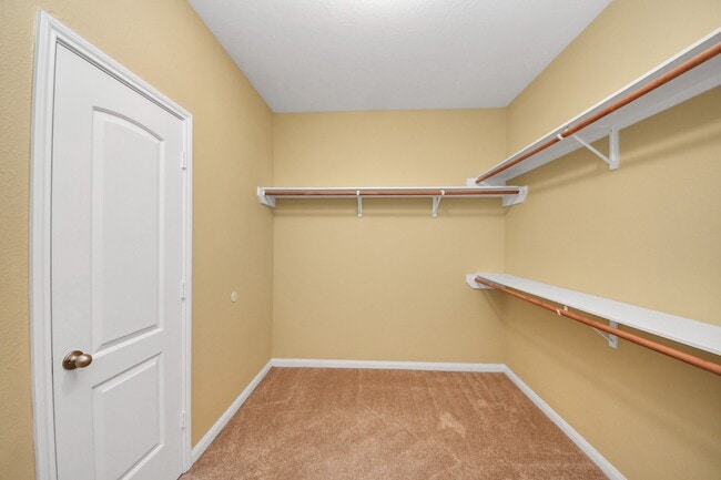 Photo - 6915 Primrose Rd