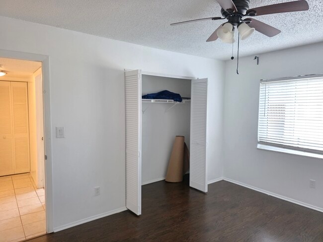 Photo - 605 N Keene Rd