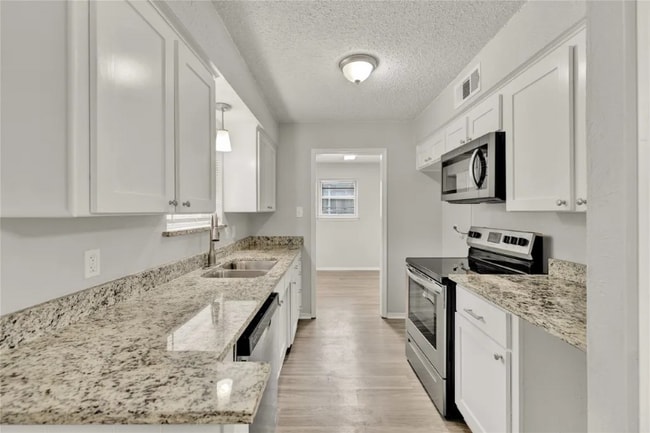 Photo - 205 San Jacinto Ct