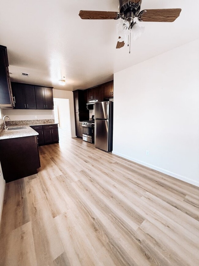 Photo - 6152 Orange Ave Unit B