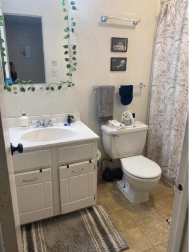 Charming 1BR/1BA in great location! Don't Apartment Unit 722