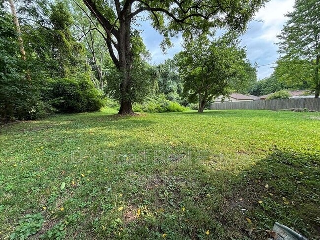 Photo - 1739 Embury Park Rd