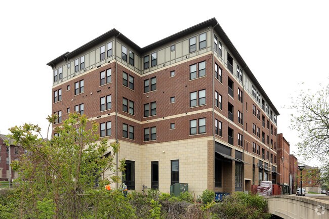 Photo - Violet Square