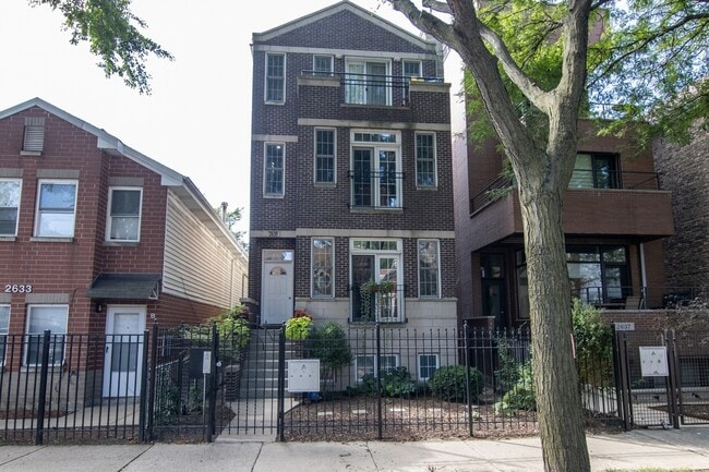 Photo - 2635 W Cortez St Unit 2