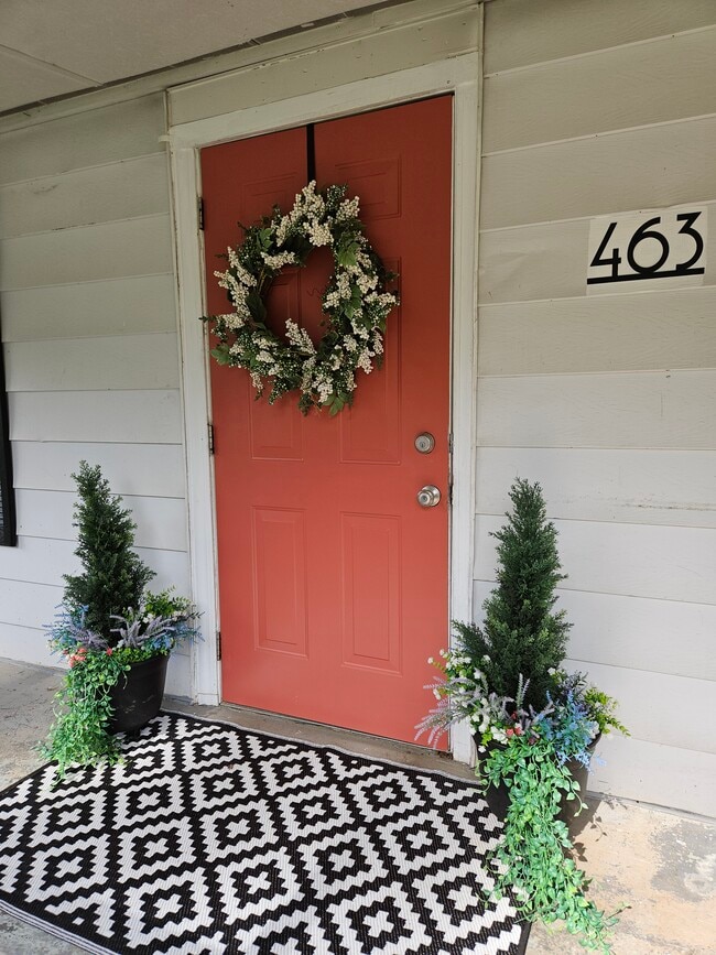 Photo - 463 Berry Rd
