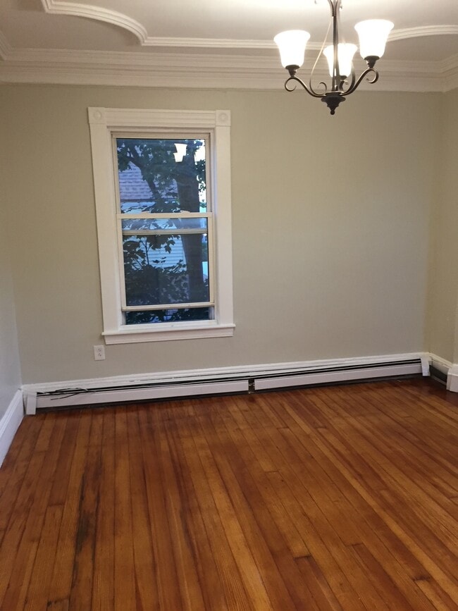 Photo - 1488 Hyde Park Ave Unidad 2