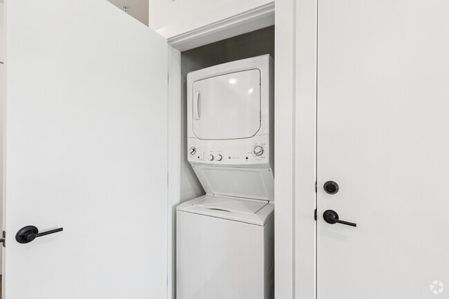 Trek - 1BR, 1BA - 835SF - Laundry