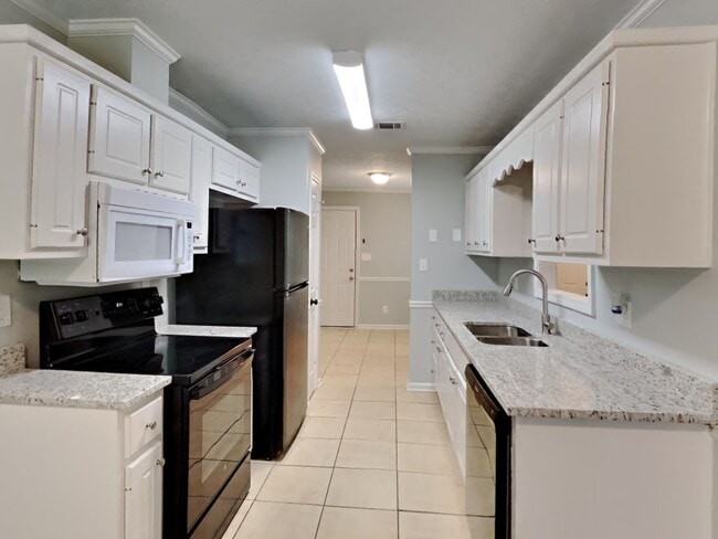 Photo - 245 Princeton Way