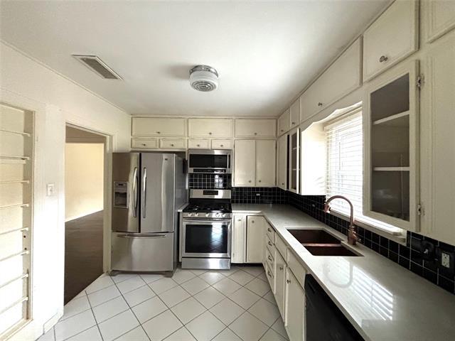 Photo - 3810 Whitehall Dr