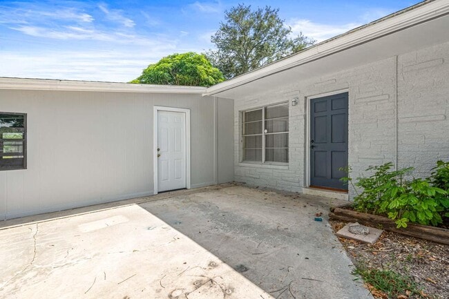 Photo - 2213 2nd St SW