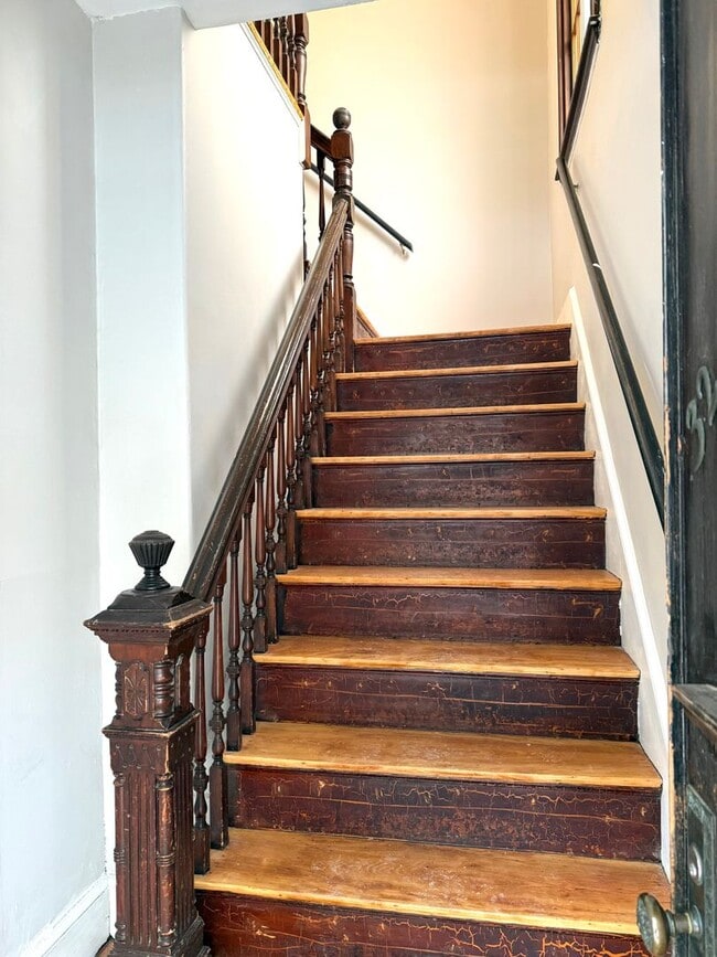 Photo - 130 Neal St Unidad 132 Neal St