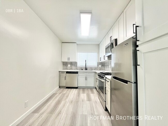 Photo - 254 Normandie Ave Unidad 8