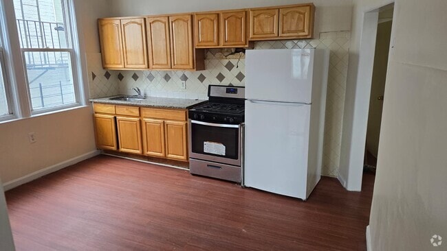 Building Photo - 3428 103rd St Unit 103 2R Rental