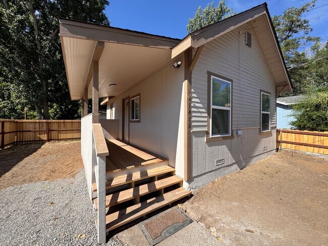 Photo - 1412 Cornell St