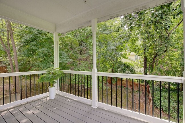 Photo - 48 Radcliffe Dr