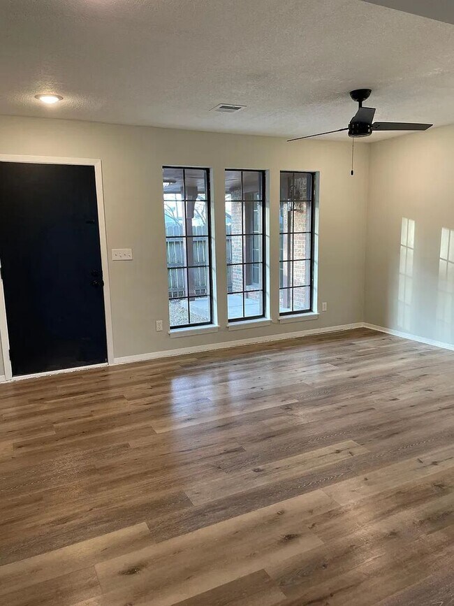 Photo - Perfect 2 Bedroom, 1 Bathroom!