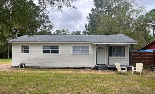 Building Photo - Moss Point 3 Bedroom