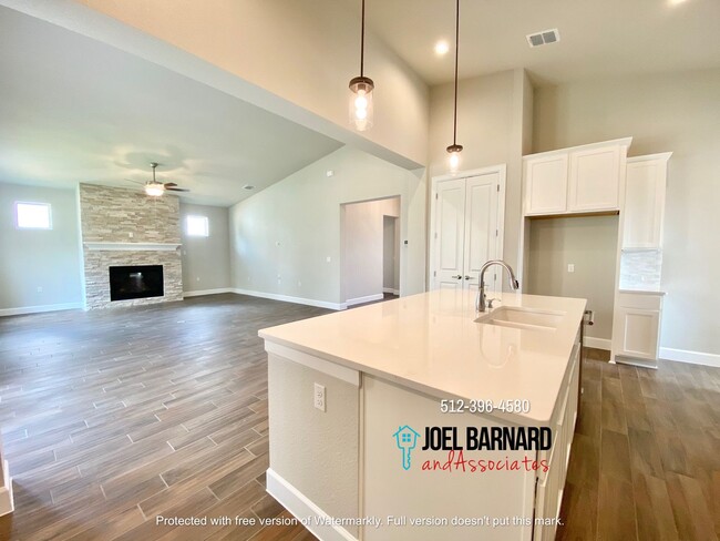 Photo - Be a Part of the Kissing Tree Community!