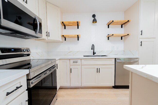 Photo - 2114 Hewahewa Dr Unit A