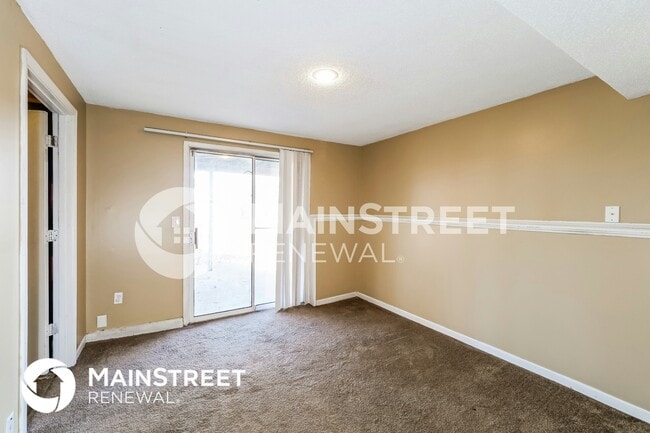 Photo - 609 SE Steeple Ct