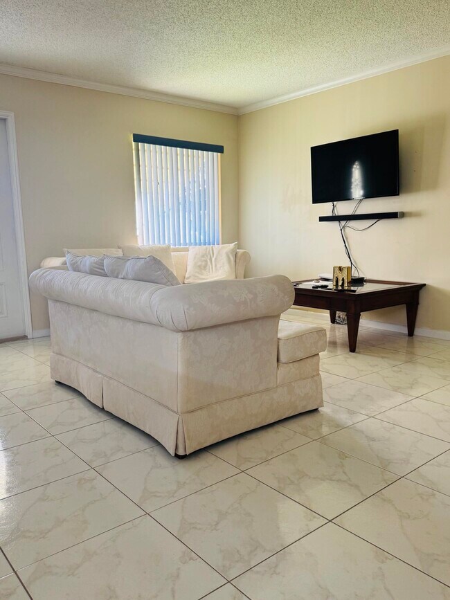 Photo - 3491 La Jardin Ct