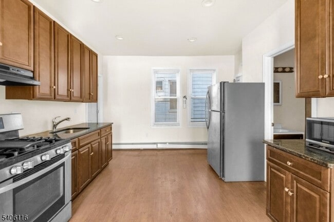 Photo - 3 May St Unit 2R