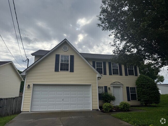 Building Photo - Great location! 3 bedroom Home in Farragut