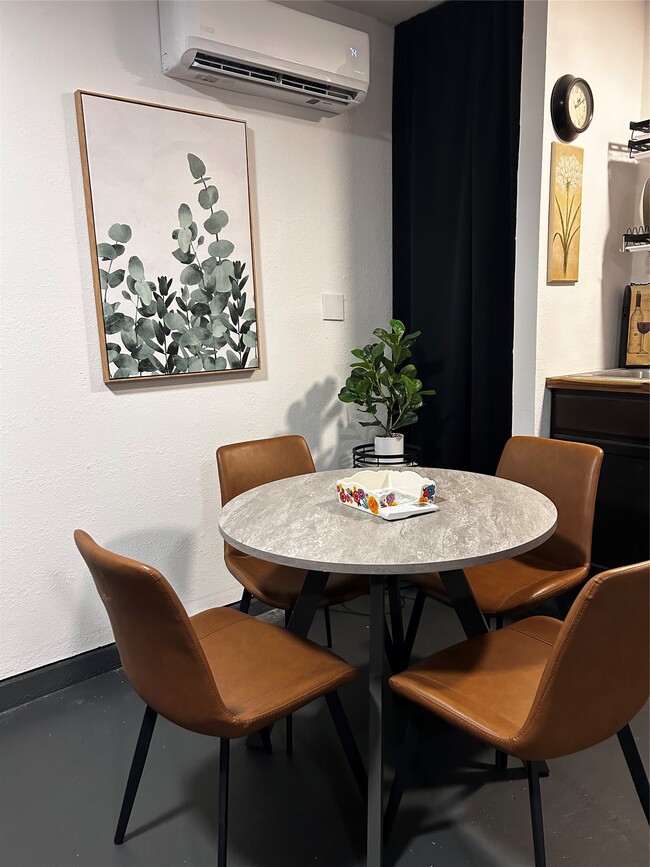 Photo - 16837 Kettle Creek Dr