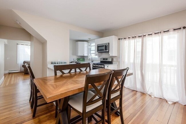 Photo - 24 Chaplin St