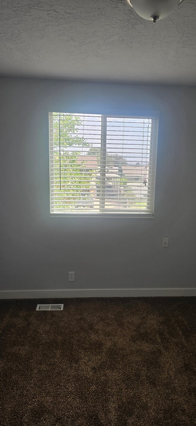 Photo - 3867 Burgess Rd