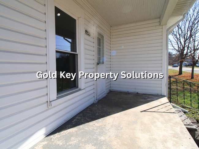 Photo - MUNCIE Updated 2 BR 1 BA House with New Fl...