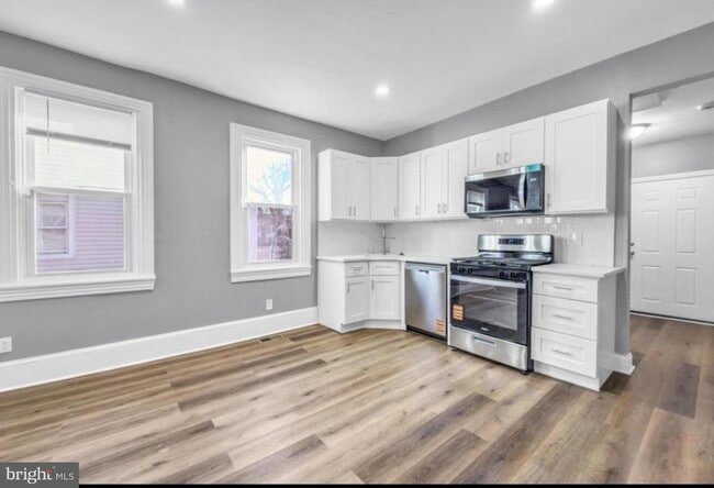 Photo - 302 Jones Ave