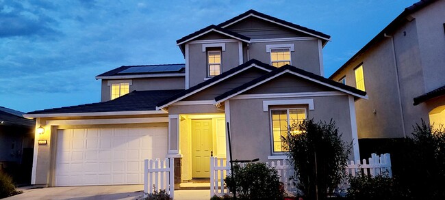 Newer "Next Gen" Home in Springlake/Woodla... - Newer "Next Gen" Home in Springlake/Woodla...