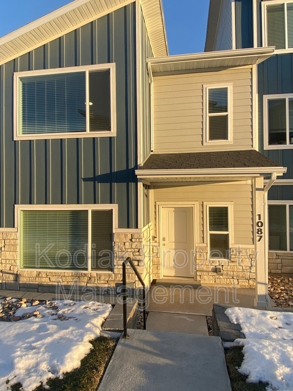 Building Photo - 1087 N 1840 W