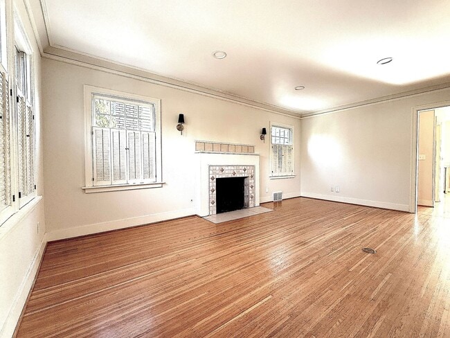 Photo - STEPS to Green Lake! 3BR Tudor Home w/ Lan...