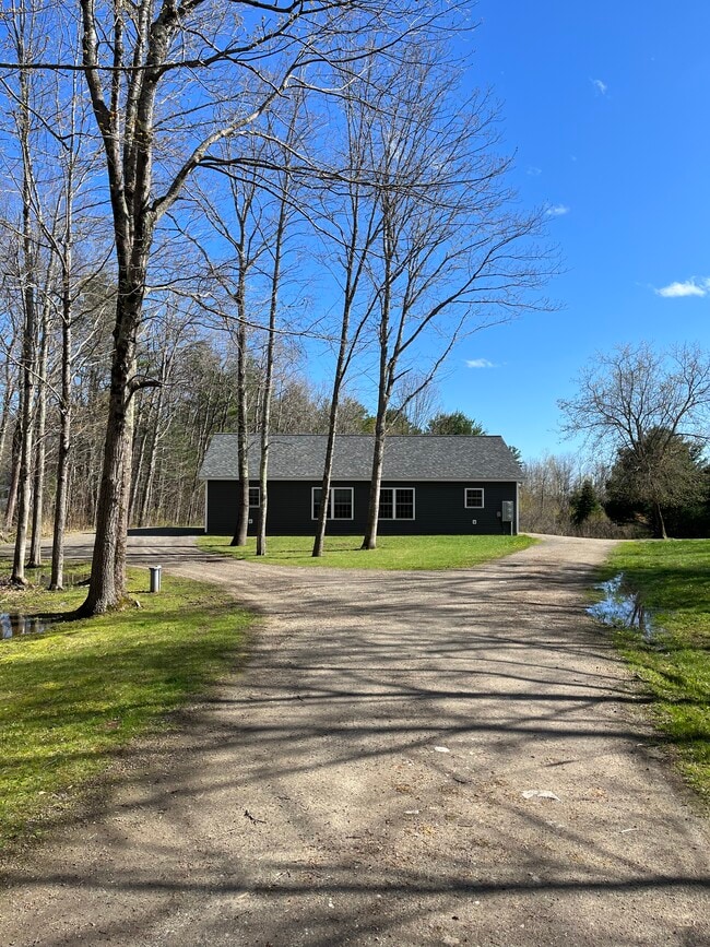 Front of Building - 15 Kelley Rd Unit 1