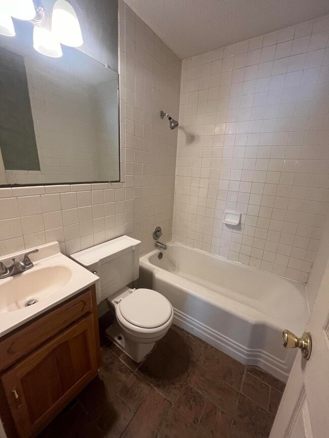 Photo - 2606 39th St