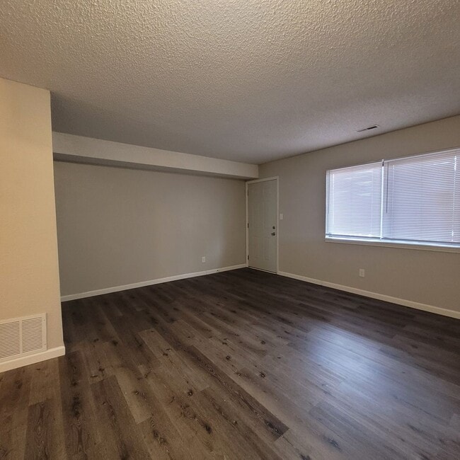 Photo - Harrison Street Apartments
