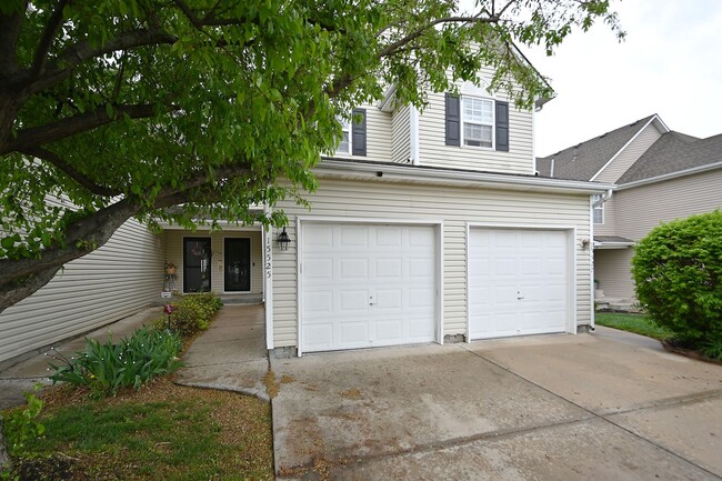 Nice 2 bedroom, 2.5 bath Townhouse with ba... - Nice 2 bedroom, 2.5 bath Townhouse with ba...