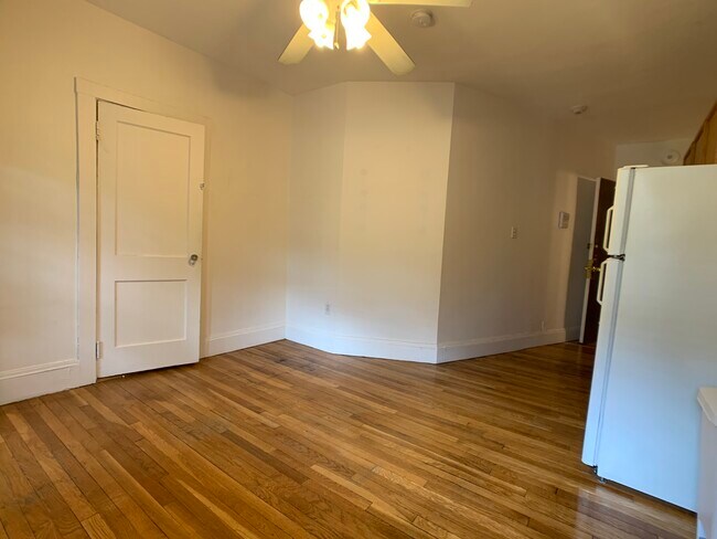 Photo - 22 Chiswick Rd Unit 11