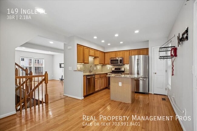 Photo - 149 Ingle Pl