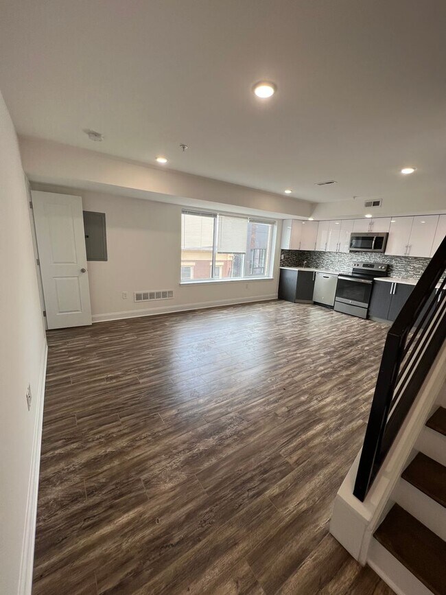 Photo - 1257-59 N Newkirk St Unit C