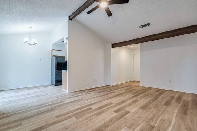 Photo - 1306 Glenda Dr Unit A